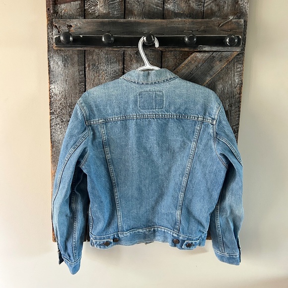 Men's Vintage Red Tab Levi's Stone WashJean Jacket - Picture 2 of 4